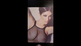 Lucy pinder retroceso homenaje