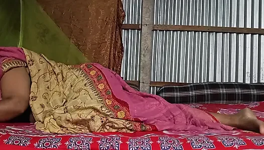 Adik tiri berbagi ranjang sama saudara tirinya yang bejat