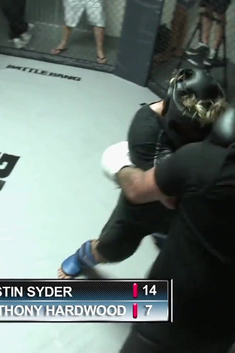 Luscious BBW groupie fucks big dick fighter