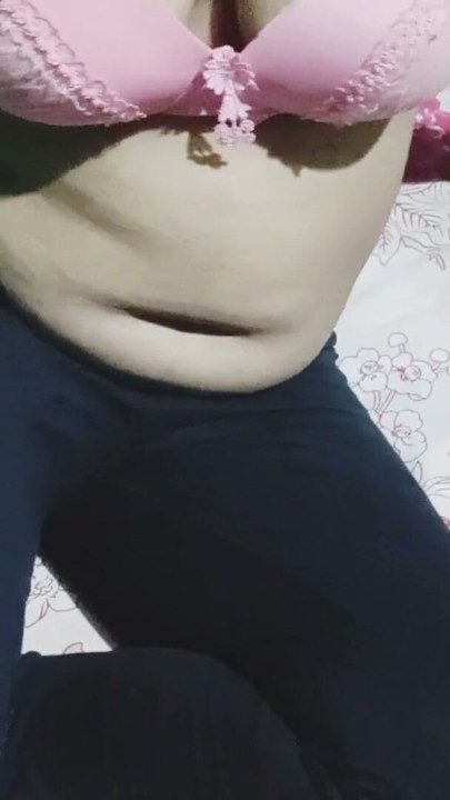 Hot Bhabhi Show her hot Boobs and pussy | Clip 1