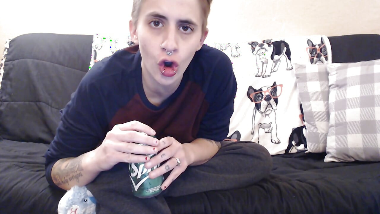 Dybe høje bøvser citron lime sodavand