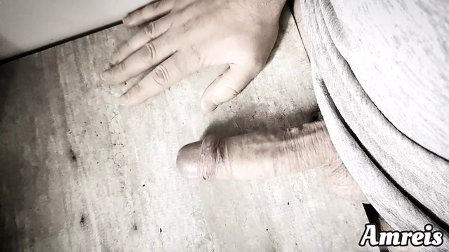 Spontaneous wanking and cumming on the table