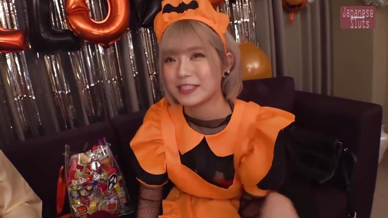 Halloween pickup the Ultimate H Cup Beauty You Won't Be Able to Refuse - 3