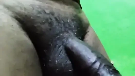 Hintli orta yaşlı seksi teyze büyük Hintli yarakla sert sikişiyor