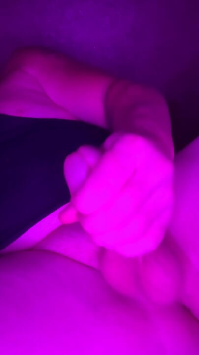 Cumming hard