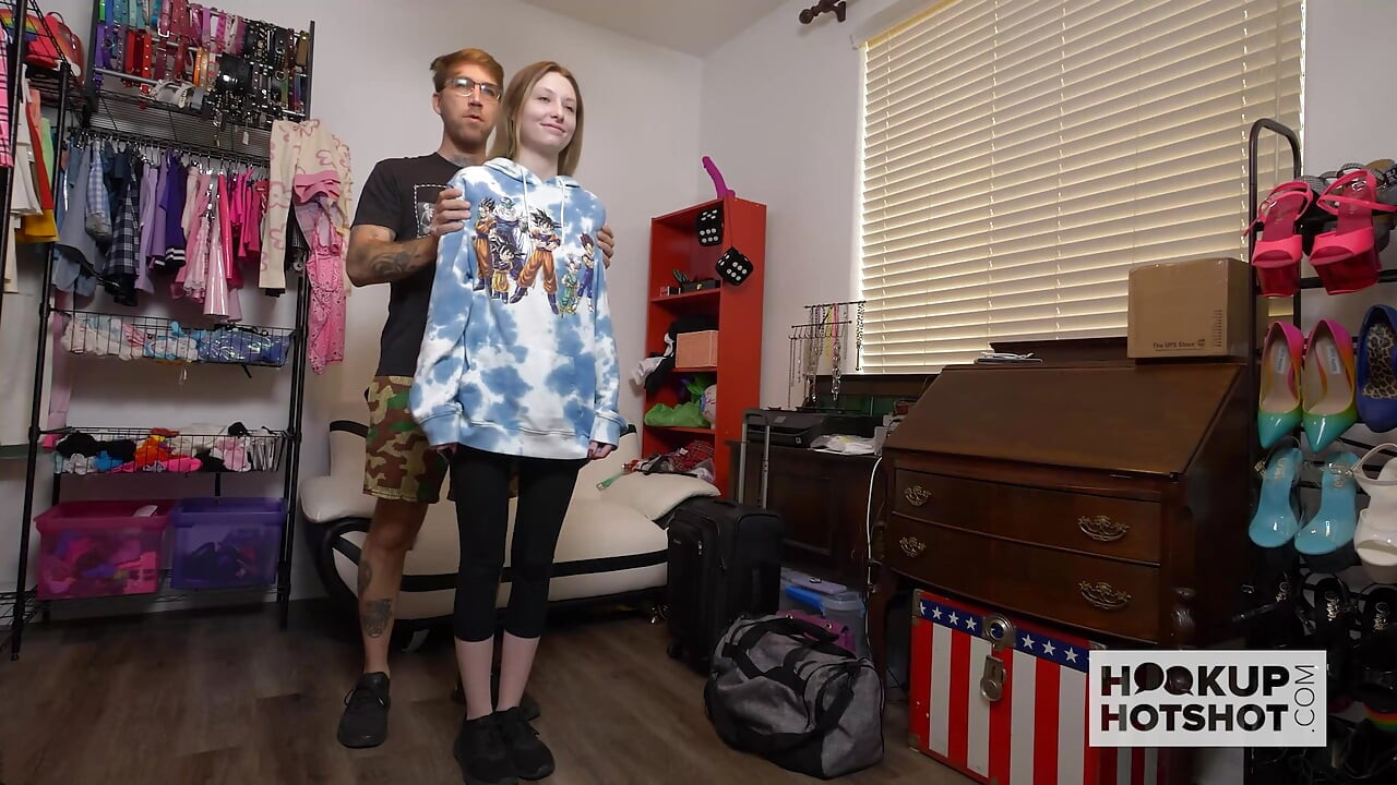 Gorgeous Fuck Toy Ailee Anne Hooks up with Bryan Gozzling!