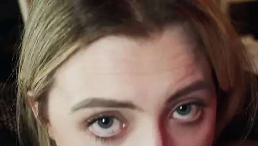 Sevimli İngiliz sarışın lottie lou bakış açısı sakso