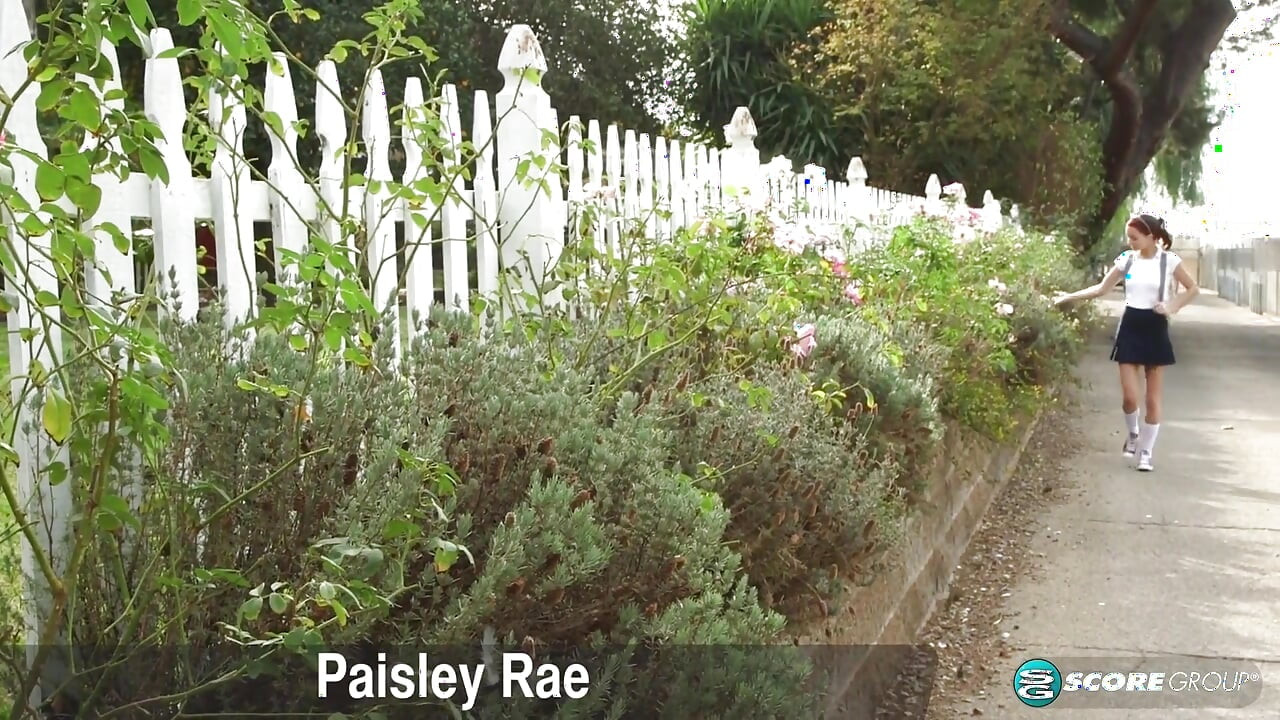 Paisley Rae: Besser als die hausaufgaben