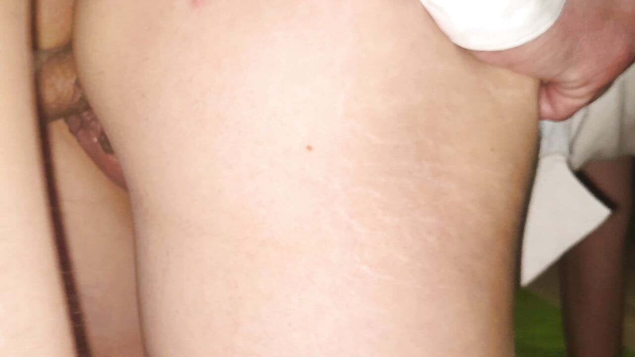 I secretly fucked my neighbor's wet pussy