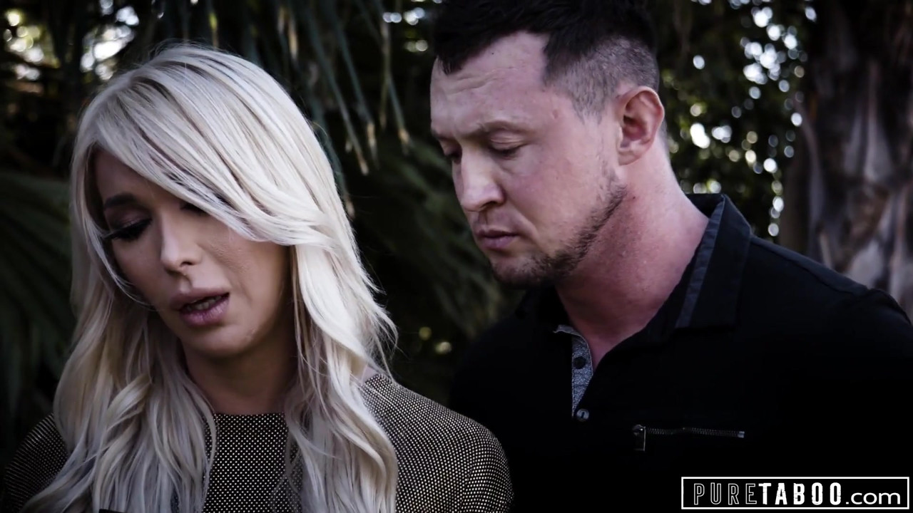 純粋なタブー、セクシートランスガールが悲しみの男をやる