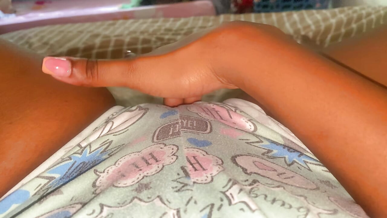 Coño apretado de la vecina, me envia video sin que su marido se entere