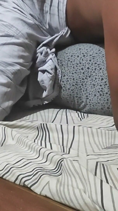 Tamil college girl enjoying at lodge room | Clip 1