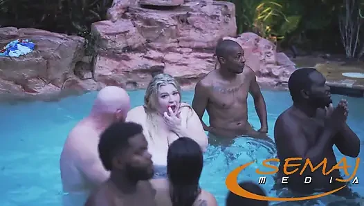 Semaj Media BBWs and Big Dick Guys Have Fun at the Girls Gone Wireless Pool Fun!!!