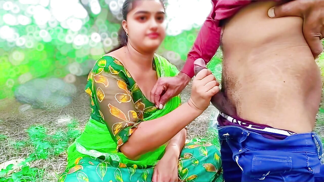 Desi vesnická Bhabhi má sex v džungli s devarem, bhabhi má těsnou kundičku ošukanou jejím přítelem Devarem, xxx video