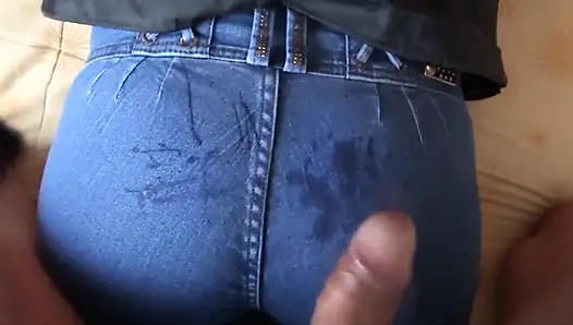 Stepmother enjoys the huge cock of her stepsons friend, he moans for him to fuck her