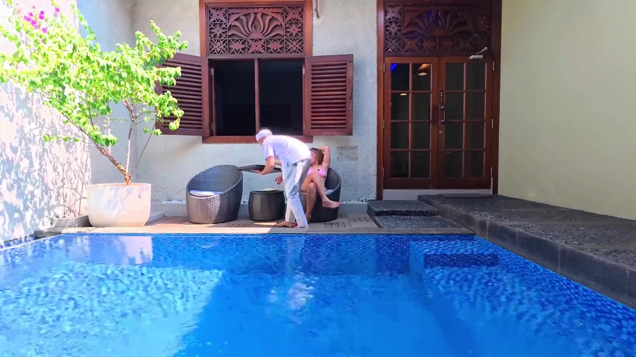 Sexual Passion Runs Great at the Outdoor Pool