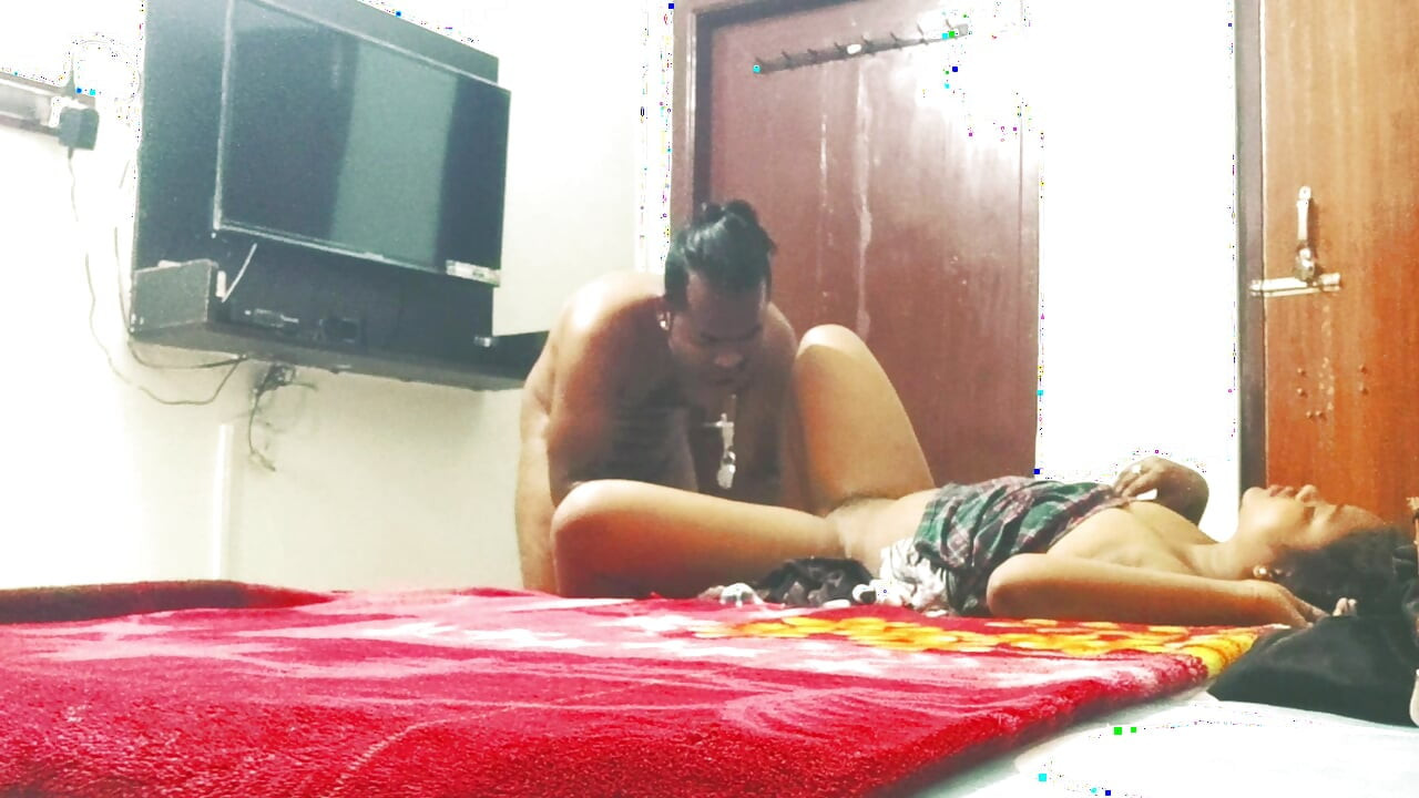 Gand phatadia girlfriend kii first time in hard sex