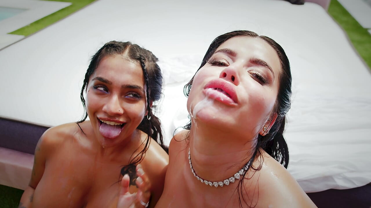 Ganbang En La Mansión a Dos Putas De Culo Y Tetas Enormes Yasmina Khan Y Sara Retali