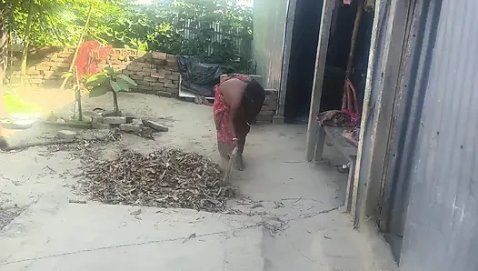 Desi housewife ki outdoor chudai ki