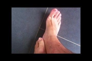 Feet playing (no cum)