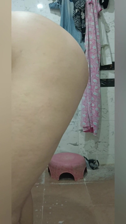 Priya Bhabi Hot Body Wash in Bathroom