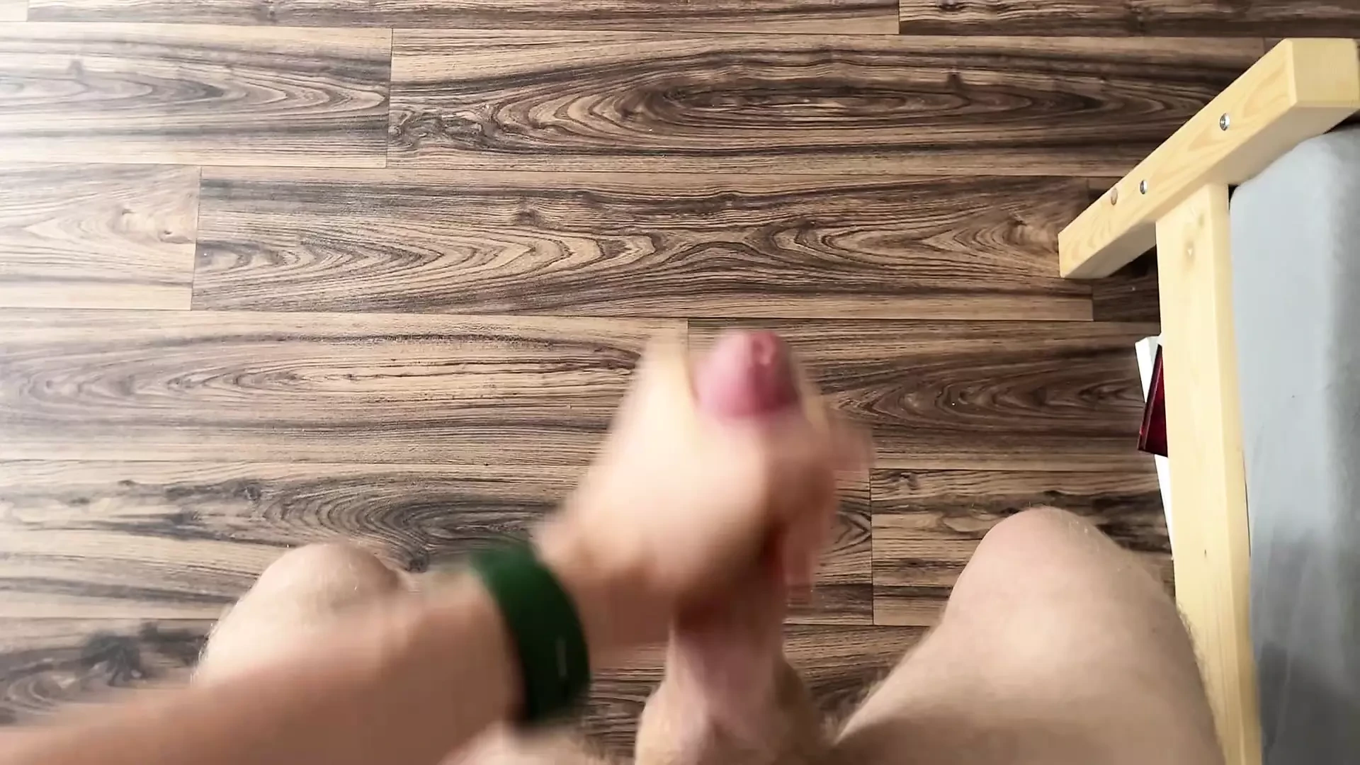 Cachonda twink se corre rápido. Corrida rápida, abdominales, músculo. Gran carga, mucho semen