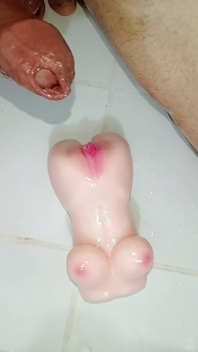 YOUNG COCK, PENETRATES PINK PUSSY POV, LILY TOY