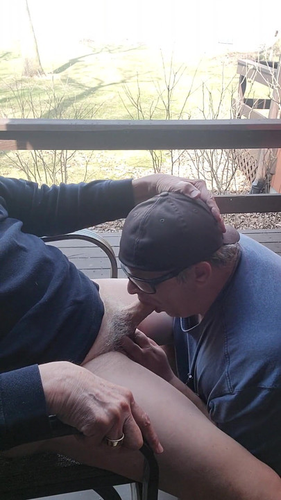 Must-share moment from "italian sausage for lunch on johnnys deck in sandusky ohio! #jimmmyflufferporn email"