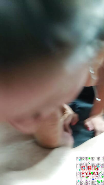 Màn thổi kèn mới từ một con đĩ trẻ được xuất tinh vào miệng