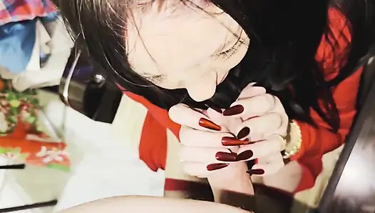 Üvey babamın bir arkadaşının kayınvalidemi nasıl sikip ağzına verdiğini. Gerçek Sohbetler