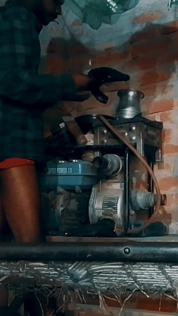 Must-share moment from "Dirty boy banging in the machine and the sound of the tabla coming out"