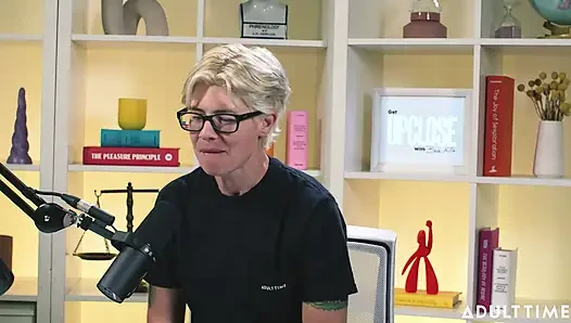 Khloe Kingsley: kamerada fışkırtıyor ve kırmızı bayraklar