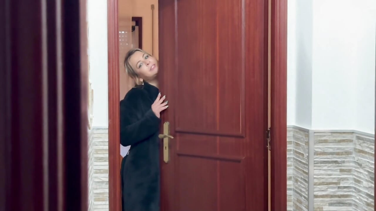 Mama sexy vitregă știe cum să mă excite partea 1 - Noah X Vitoria
