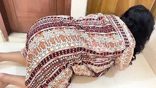 Big Ass Egyptian Hot Maid Stuck Under Bed & Naked Her Ass