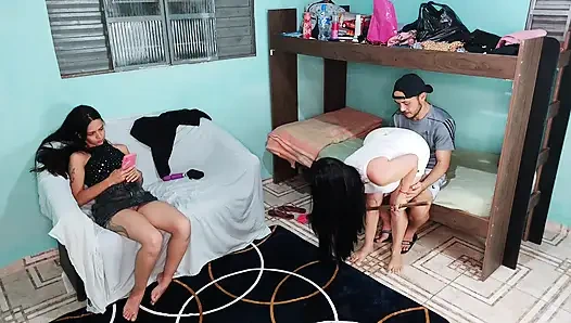 It Wasn't My Fault! She Seduced Me First! I Had No Choice but to Cheat! My Wife's Best Friend