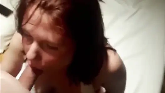 18 tahun Klip Deepthroat Terbaik