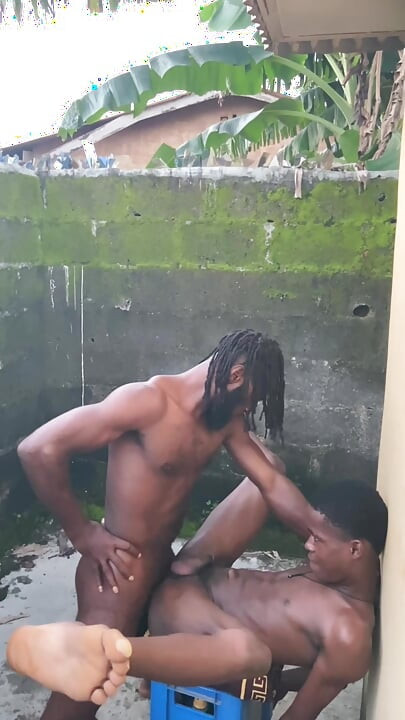 Abrindo minha buceta para seu enorme pato se encaixar