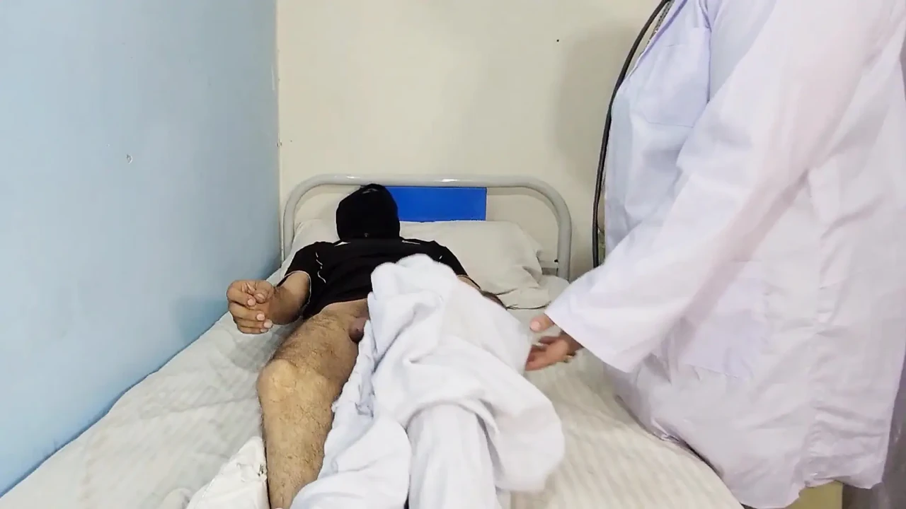 Wife Bani Doctor Uske Baad Uski Gaand Ko Chod Dala