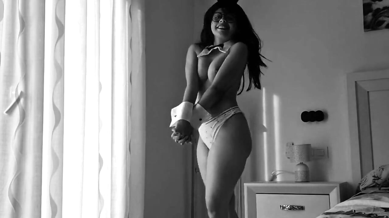 Sexy Vintage Dance