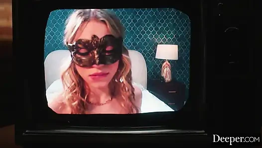 Глубже. Блондинка в маске Summer Kline подчиняет контроль анонимной домице