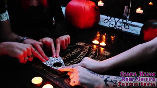 Goth Halloween TFF Threesome - Sarina & Robin Fuck GG Shaye