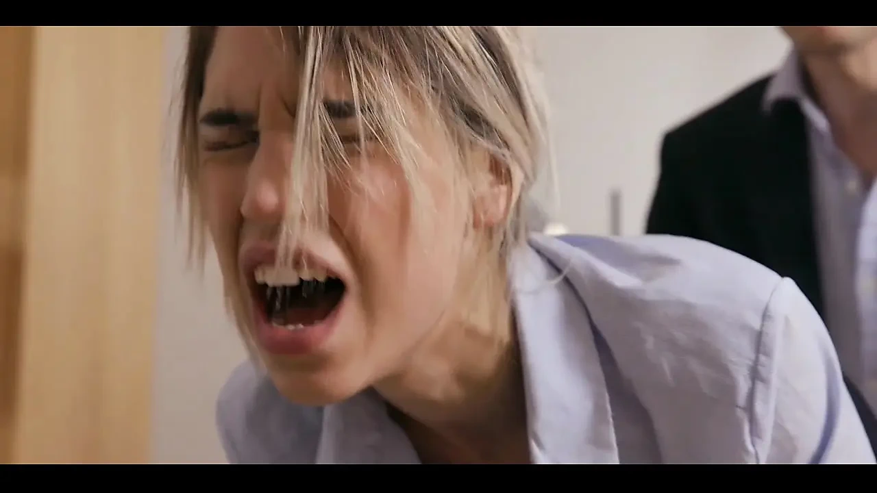 老板用长鸡巴操热辣少女秘书