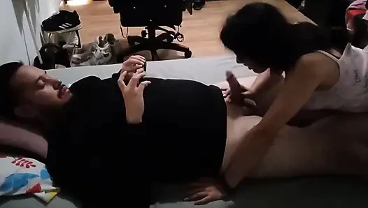 Cewek sange ini balas dendam sama mantan pacarnya!