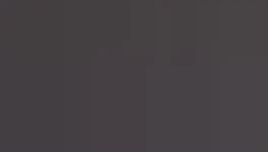 Раздвигает киску после кримпая