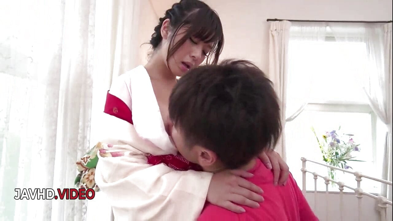 Hot Asian MILF Wakaba Onoue Gives Sloppy Blowjob Before Hardcore Fuck