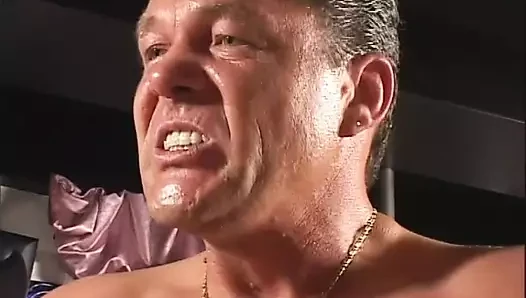 Mythische Schwanze fur laufige Schlampen! - Episode 4