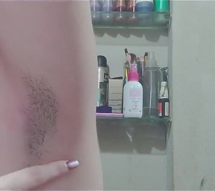 昨日、脇の下が臭かった