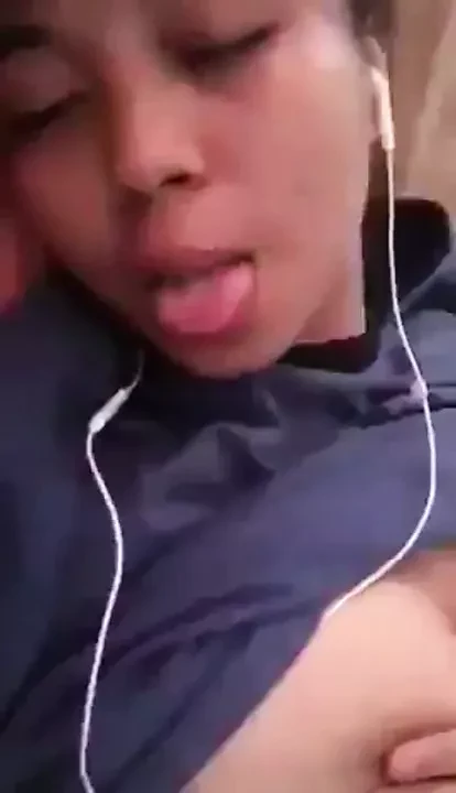 elzkrl tease