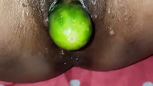 Desi hot housewife alone at home and take cucumber in pussy for setisfy himself