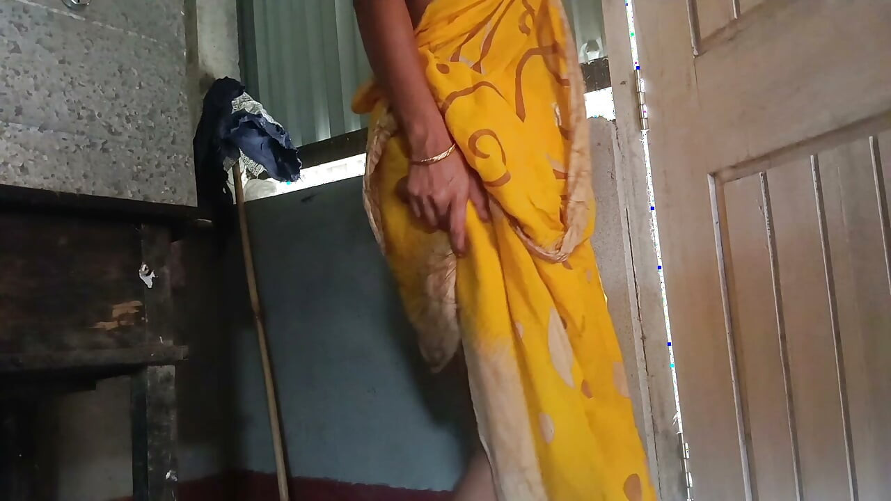 Deshi bhabhi Devar ile sert seks yapıyor, bhabhi ile sert seks hindi Ses